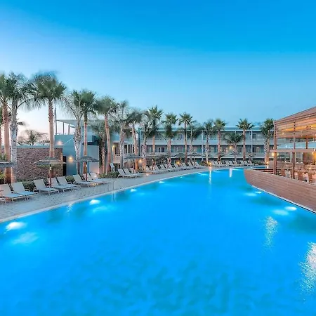 Ξενοδοχείο Blue Lagoon 5*