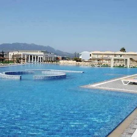Ξενοδοχείο Blue Lagoon