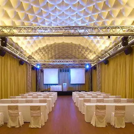 Blue Lagoon 5* ランピ